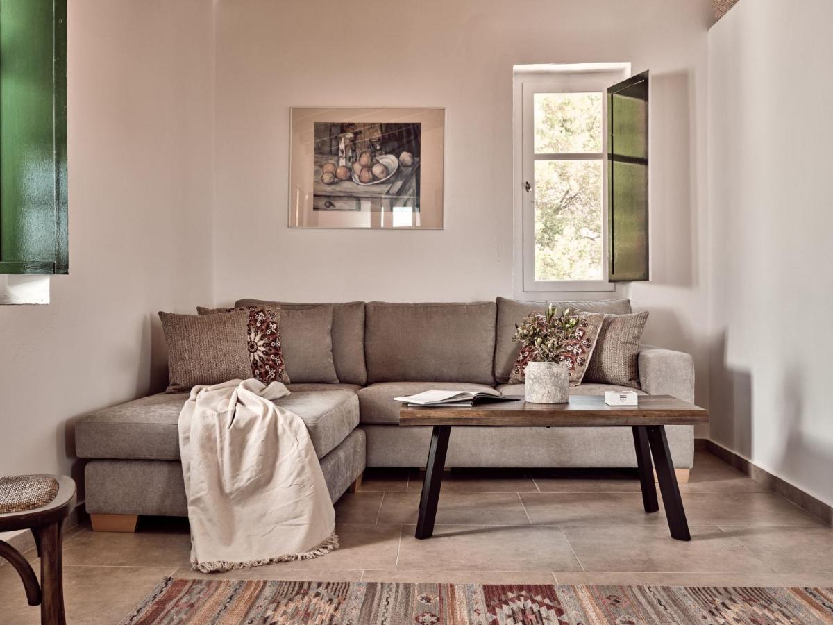 Dounias Village - Traditional Architecture & Modern Luxury *
