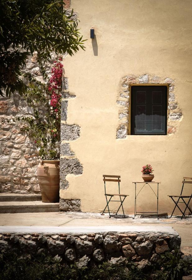 Dounias Village - Traditional Architecture & Modern Luxury Koríthion